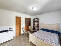House 2382731326