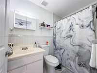 House 2382731351