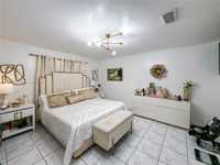 House 2382731374