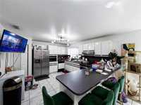 House 2382731387
