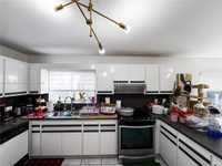 House 2382731392