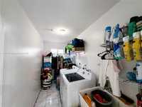 House 2382731394