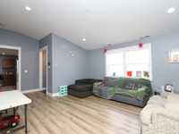 House 2493281834