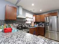House 2493281892