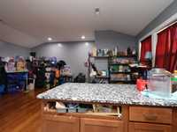 House 2493281904