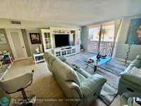 House 2404774117
