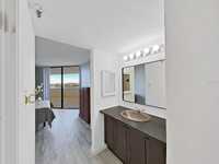 House 2446430721