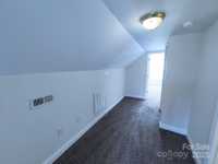 House 2415888213