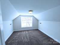 House 2415888242