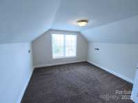 House 2415888257