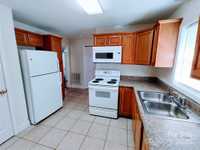 House 2415888141