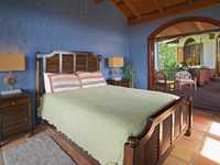 House 2414475390