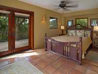 House 2414475424