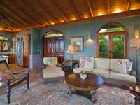 House 2414475163