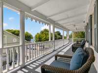 House 2420841772