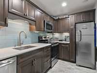 House 2420841888