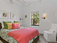 House 2420841903
