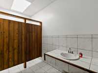 House 2420842177