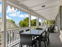 House 2420841751