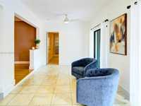 House 2437807460
