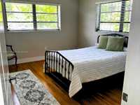 House 2437807566