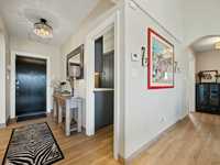 House 3020700957