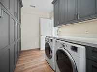 House 3020700993