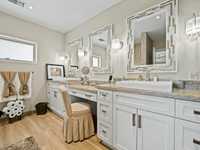 House 3020701022