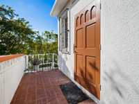 House 3020701202