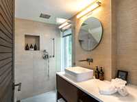 House 2543223377