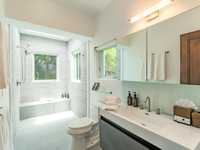 House 2543223416