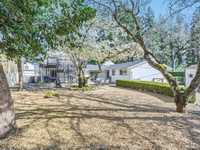 House 2475496311