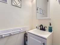 House 2475496300