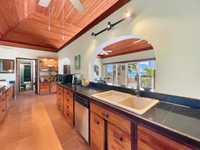 House 2530622743