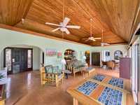 House 2530622809