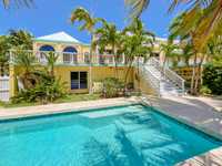 House 2530623049
