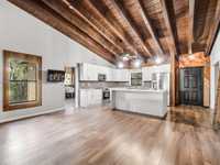 House 2569022163