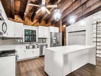 House 2569022169