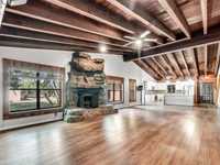 House 2569022161