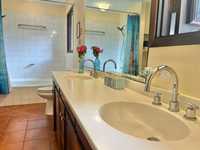 House 2486906105