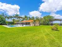 House 2811945804