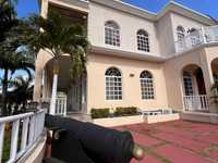 House 2493479522
