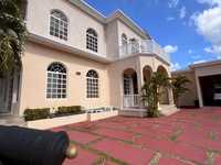 House 2493479530