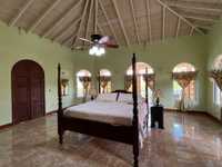 House 2493479748