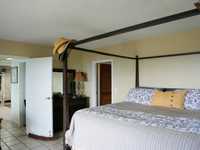 House 2931855106