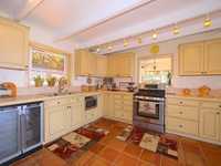 House 2513601876