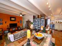 House 2513601924