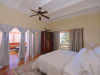 House 2513601962