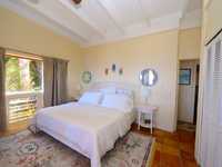 House 2513601968