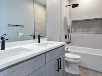 House 2520410573